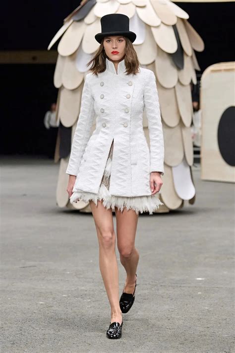 chanel spring 2023 couture|Chanel fashion show 2023.